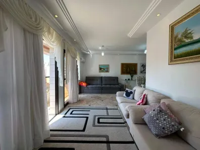 Apartamento com 2 Quartos à venda, 125m² no Gonzaga, Santos