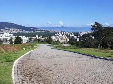 Lote/Terreno à venda, 495m² no Itacorubi, Florianópolis