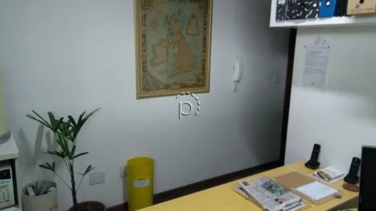 Sala Comercial à venda, 30m² no Cristal, Porto Alegre