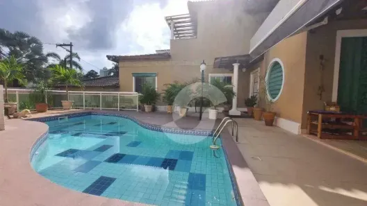 Casa de Condomínio com 6 Quartos à venda, 310m² no Maria Paula, Niterói