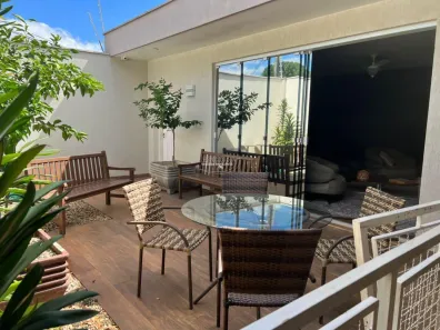 Casa com 3 Quartos à venda, 338m² no Centro, Piracicaba