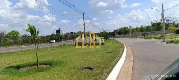 Lote/Terreno à venda, 256m² no Novo Mundo, Várzea Grande