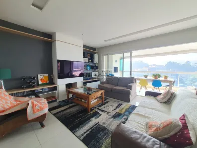 Apartamento com 3 Quartos à venda, 163m² no Jardim do Salso, Porto Alegre
