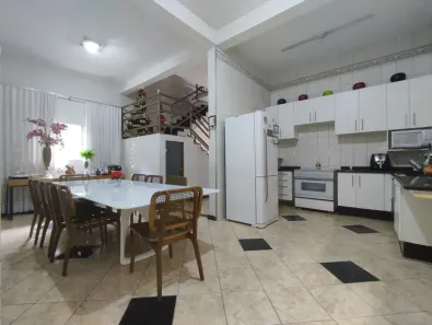 Casa com 4 Quartos à venda, 381m² no Milionários (Barreiro), Belo Horizonte
