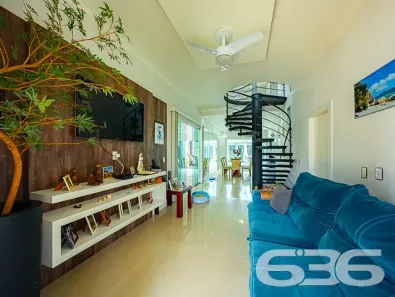 Sobrado com 4 Quartos à venda, 399m² no Iririú, Joinville