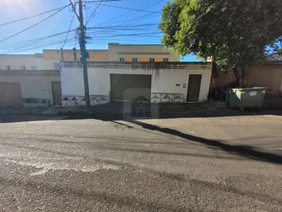 Apartamento com 2 Quartos para alugar, 45m² no Santa Mônica, Uberlândia