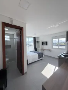 Apartamento com 1 Quarto para alugar, 25m² no Barra da Lagoa, Florianópolis
