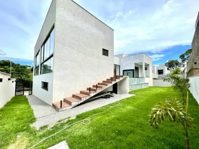 Casa de Condomínio com 4 Quartos para venda ou aluguel, 530m² no Residencial Goiânia Golfe Clube, Goiânia