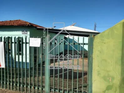 Casa com 3 Quartos para alugar, 80m² no Palmital, Marília