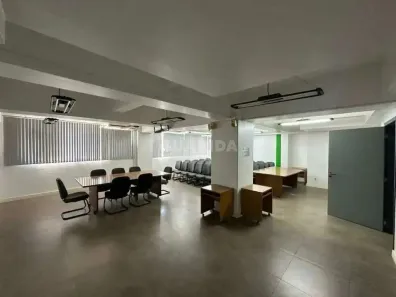 Sala Comercial para alugar, 300m² no São Geraldo, Porto Alegre
