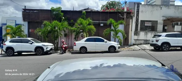 Imóvel Comercial com 4 Quartos à venda, 353m² no Centro, Feira de Santana