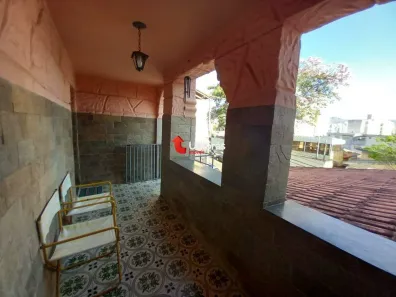 Casa com 3 Quartos à venda, 238m² no Sagrada Família, Belo Horizonte