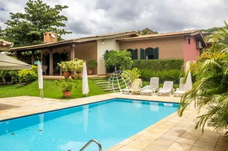 Casa com 5 Quartos à venda, 540m² no Vila Petrópolis, Atibaia