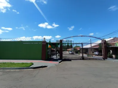 Casa de Condomínio com 2 Quartos para alugar, 70m² no Conjunto Habitacional Santiago II, Londrina
