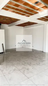 Ponto Comercial para alugar, 47m² no Santa Cruz, Rio de Janeiro