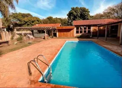 Casa de Condomínio com 3 Quartos para alugar, 400m² no Jardim Shangri-Lá, Bauru