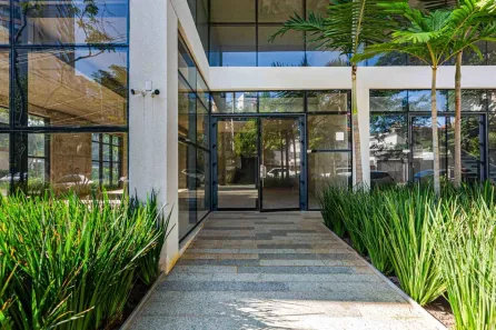 Ponto Comercial para alugar, 310m² no Jardim das Acácias, São Paulo