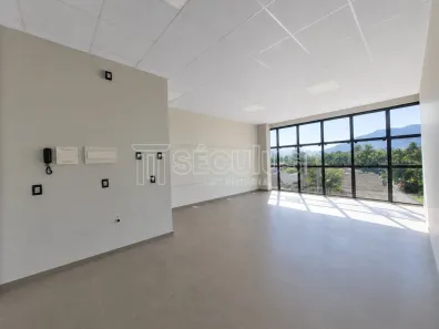 Sala Comercial para alugar, 37m² no Vila Nova, Jaraguá do Sul