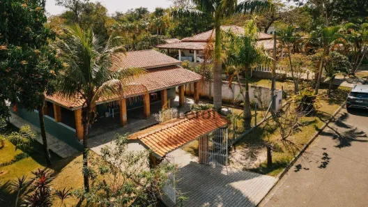 Fazenda/Sítio com 3 Quartos à venda, 222m² no Condomínio Zuleika Jabour, Salto