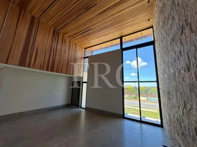 Casa de Condomínio com 3 Quartos à venda, 250m² no Jardins Sevilha, Aparecida de Goiânia