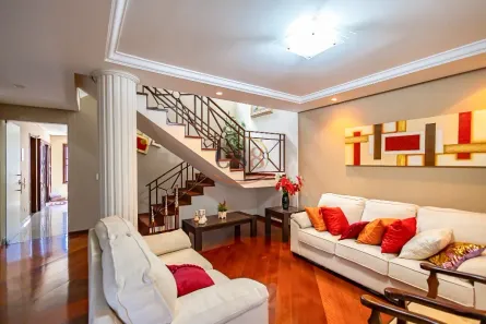 Sobrado com 4 Quartos à venda, 271m² no Santo Inácio, Curitiba