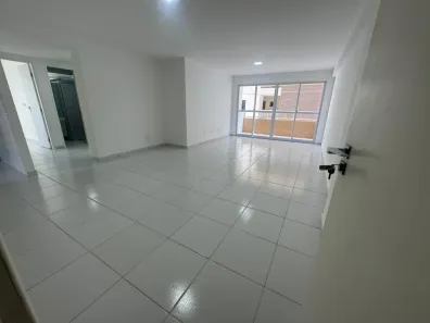 Apartamento com 3 Quartos para alugar, 135m² no Intermares, Cabedelo