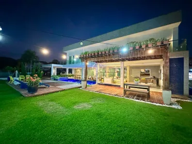 Casa de Condomínio com 5 Quartos para alugar, 500m² no Lagoa Redonda, Fortaleza