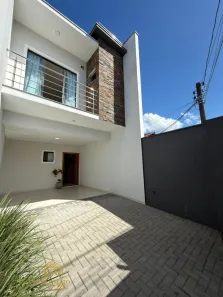 Casa com 3 Quartos à venda, 109m² no Espinheiros, Joinville