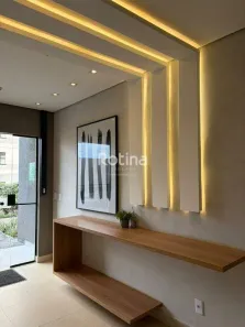Apartamento com 2 Quartos para alugar, 60m² no Shopping Park, Uberlândia