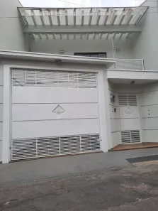 Casa com 3 Quartos à venda, 215m² no Cruzeiro do Sul, Pouso Alegre