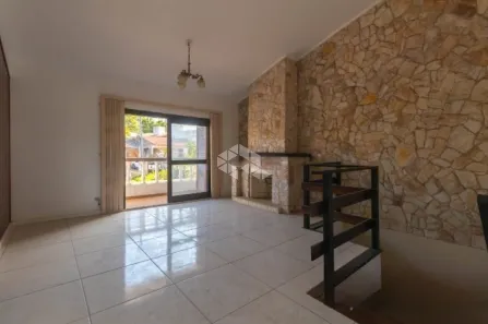 Casa com 3 Quartos à venda, 280m² no Chácara das Pedras, Porto Alegre