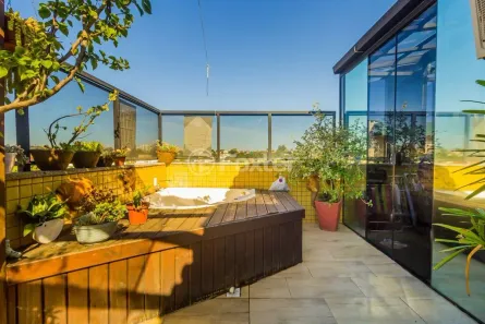Apartamento com 3 Quartos à venda, 188m² no Jardim Itu, Porto Alegre