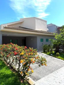 Casa de Condomínio com 3 Quartos à venda, 200m² no Loteamento Portal do Sol II, Goiânia
