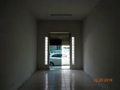 Ponto Comercial para alugar, 28m² no Nossa Senhora Aparecida, Uberlândia