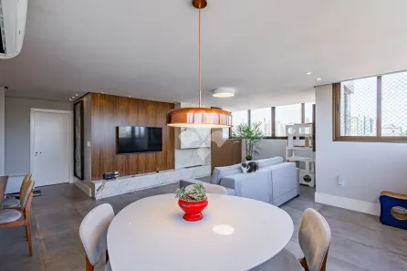 Apartamento com 3 Quartos à venda, 109m² no Passo da Areia, Porto Alegre