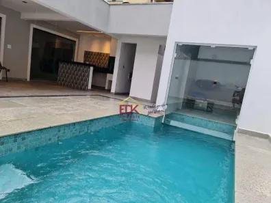 Casa de Condomínio com 3 Quartos à venda, 230m² no Caminho Novo, Taubaté