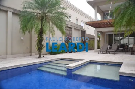 Casa de Condomínio com 4 Quartos à venda, 700m² no Tamboré, Santana de Parnaíba