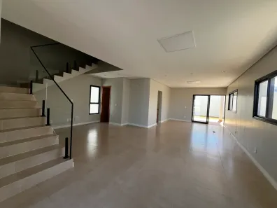 Casa de Condomínio com 4 Quartos à venda, 250m² no Residencial Villa Suiça, Cidade Ocidental