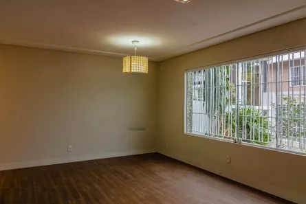 Casa com 3 Quartos à venda, 195m² no Vila Guarani (Z Sul), São Paulo