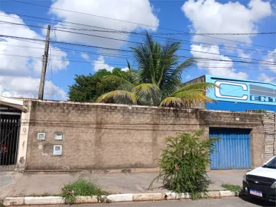 Imóvel Comercial com 3 Quartos à venda, 125m² no Vila Tito de Carvalho (Vila Xavier), Araraquara