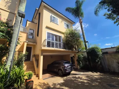 Casa com 3 Quartos para alugar, 325m² no Jardim Morumbi, São Paulo
