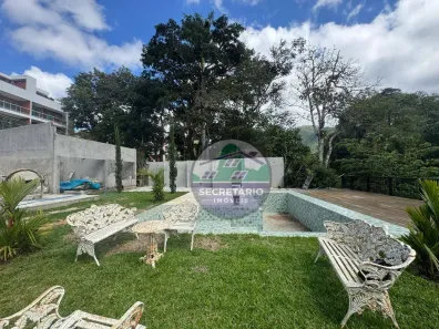 Casa com 4 Quartos à venda, 500m² no Itaipava, Petrópolis