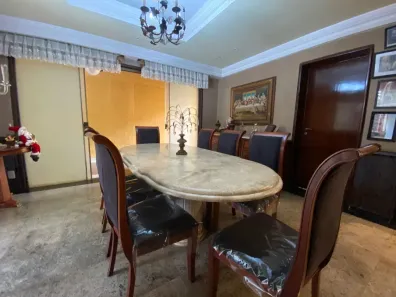 Sobrado com 5 Quartos à venda, 350m² no Setor Jaó, Goiânia