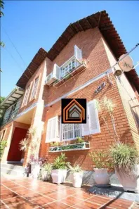 Casa com 2 Quartos à venda, 240m² no Sumaré, Alvorada
