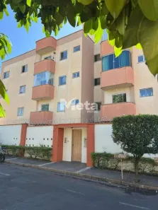 Apartamento com 2 Quartos para alugar, 70m² no Santa Mônica, Uberlândia