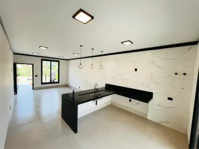 Casa de Condomínio com 3 Quartos à venda, 133m² no Residencial Cerejeiras, Araçoiaba da Serra