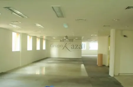 Prédio Comercial para alugar, 400m² no Vila Olímpia, São Paulo