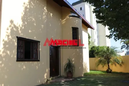 Sobrado com 5 Quartos à venda, 230m² no Jardim Alvorada, São José dos Campos