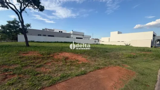 Lote/Terreno à venda, 443m² no Jardim Botânico, Uberlândia