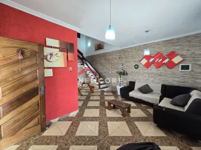 Sobrado com 4 Quartos à venda, 200m² no Jardim Márcia, Peruíbe